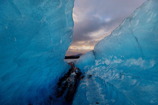 Glacier lagoon tour - Your glacier lagoon base: 1 night or more (accommodations aren’t included)