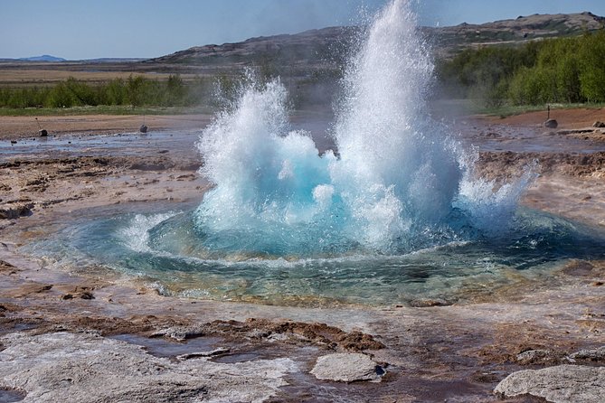 Golden Circle and the Secret Lagoon Private Tour from Reykjavik - Gullfoss Falls: Golden Falls in a Windy Canyon