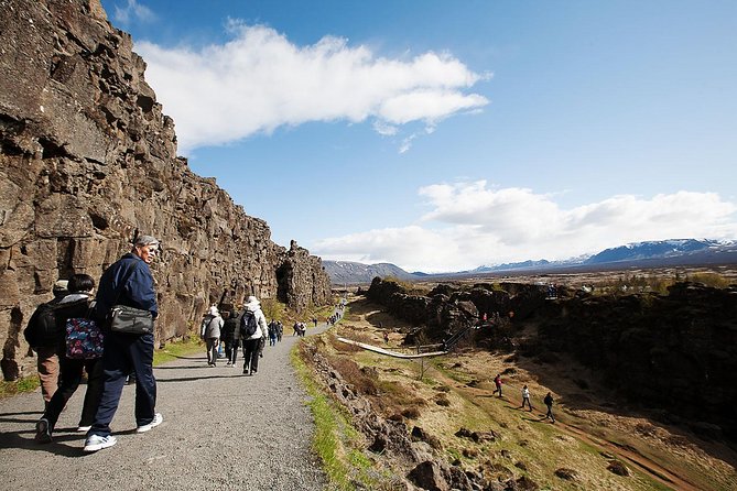 Golden Circle Classic Day Tour from Reykjavik - The Coach Day Reality: Timing, Comfort, and Staying Sane