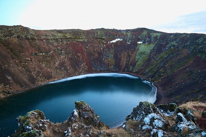 Golden Circle & Northern Lights Tour from Reykjavik - Getting picked up at Bus Stop #12 and keeping your sanity