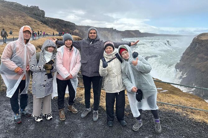 Golden Circle : Private Guided Day Tour + Blue Lagoon(Optional) - Geysir Geothermal Area and Strokkur: plan for the next eruption