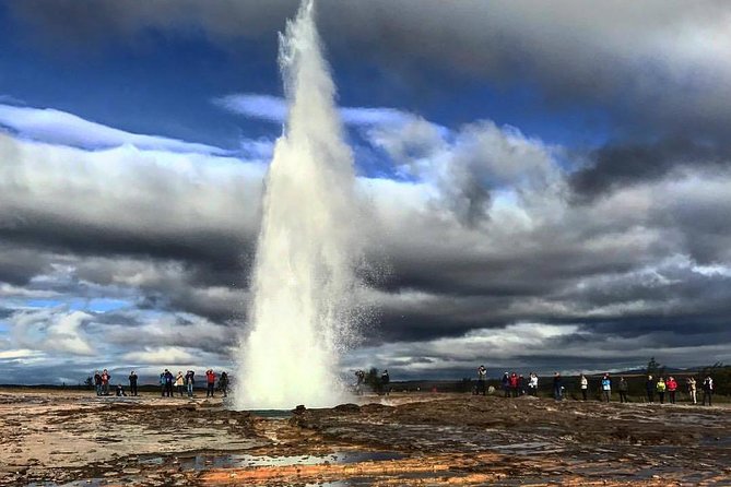 Golden Circle & Secret Lagoon & Friðheimar (lunch included) - PRIVATE TOUR - Geysir and Strokkur: Watching Boiling Water Earn Its Reputation