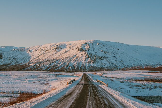 Golden Circle, Secret Lagoon & Friðheimar (Small Group) - Pickup and the small-group ride: comfort, but still Iceland pace