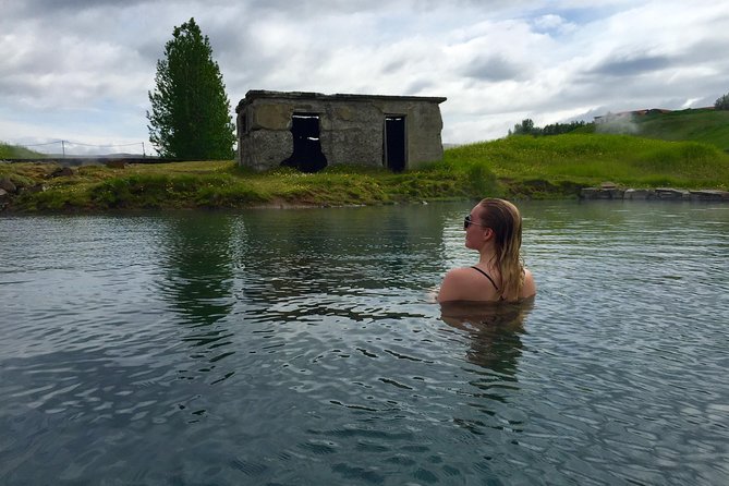 Golden Circle & Secret Lagoon Small-Group Day Tour from Reykjavik - Food, bathrooms, and what to pack so you don’t cut corners