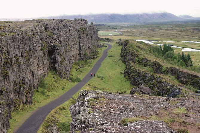 Golden Circle Super-Jeep Tour and Snowmobiling from Reykjavik - What to pack (so the day doesn’t feel miserable)