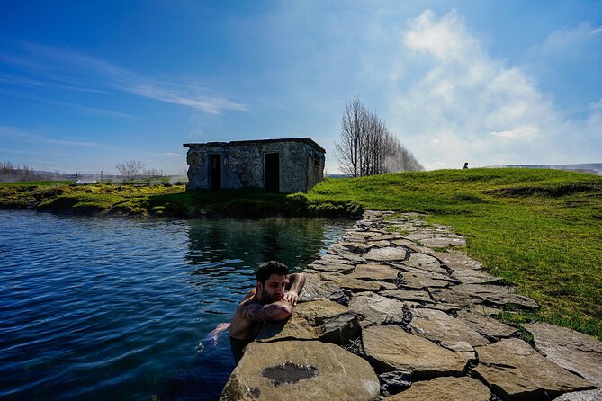 Golden Circle with Tomato Farm Lunch & Secret Lagoon Bathing - Þingvellir National Park: UNESCO drama at human scale