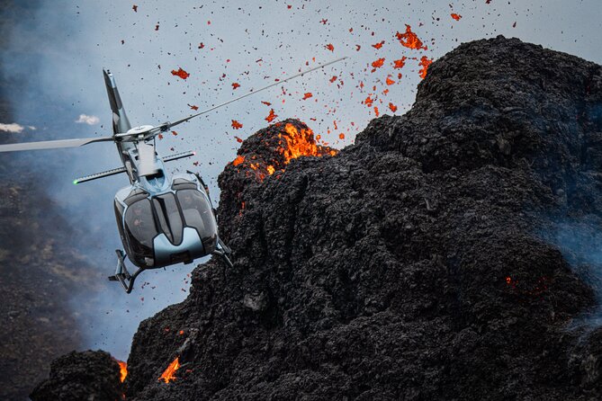 Helicopter Tour Over Iceland’s Reykjanes Volcano Eruption Site - Coffee, small comforts, and why the setup matters