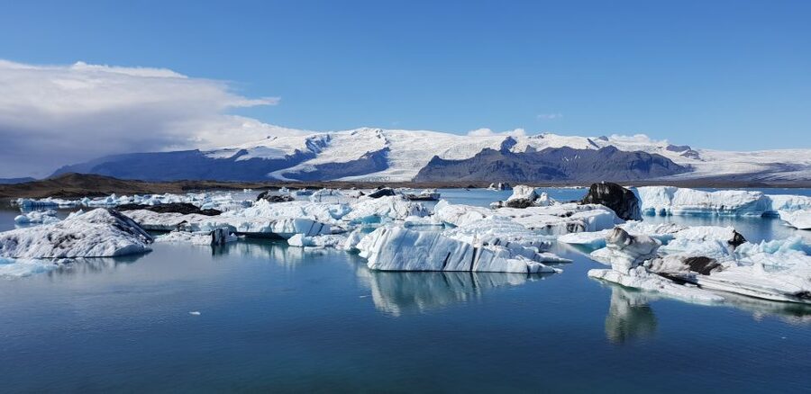 Iceland: 3-Day Golden Circle, South Coast, & Glacier Tour - Day 3: Jökulsárlón glacier lagoon, boat option, Fjádrárgljúfur canyon, back to Reykjavik