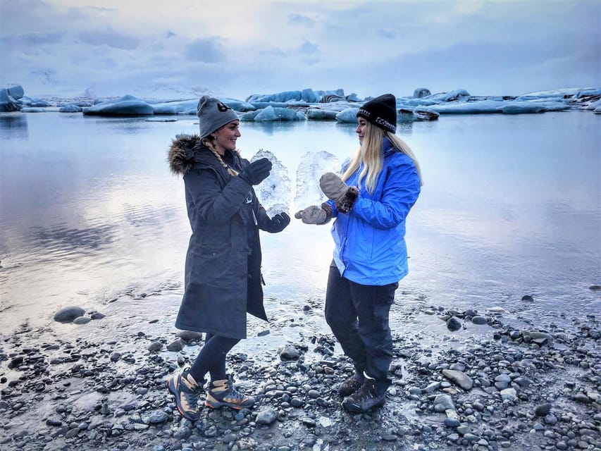 Iceland 3-Day Tour Golden Circle, Glacier Lagoon, & Ice Cave - Small group, mini-bus travel, and why that affects your day