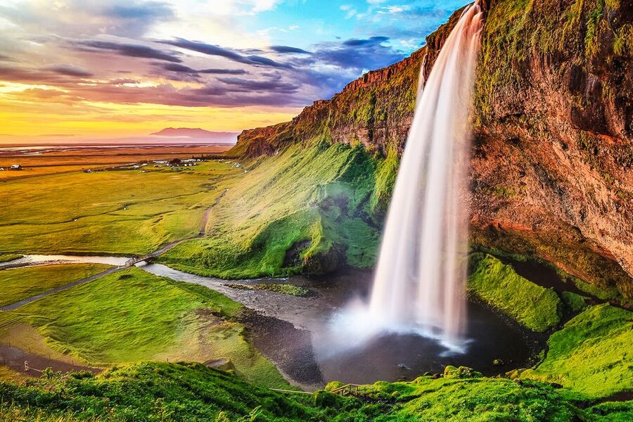 Iceland: Full-Day South Coast, Black Beach & Waterfalls Tour - Getting to the road: pickup, Wi‑Fi, and a realistic schedule