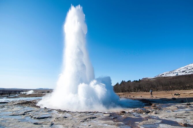 Iceland Golden Circle & Glacier Snowmobiling Guided Experience - Geysir: Strokkur’s eruptions at real “blink and you’ll miss it” intervals