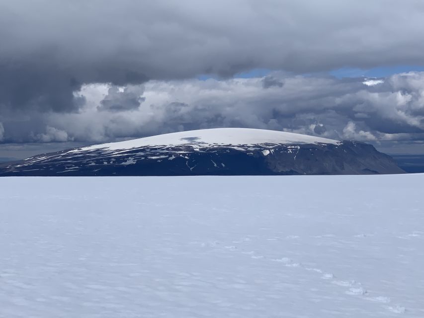 Iceland in a nutshell, private Super Jeep - Reykjavik to Kaldidalur: Cold Valley road and volcanic scale