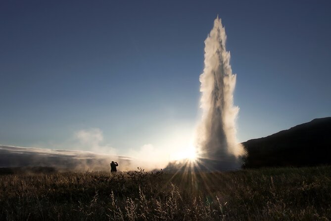 Iceland's Golden Circle in Spanish with Pickup Included - Key things that make this Golden Circle tour worth your time
