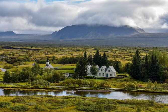 Iceland's Golden Circle in Spanish with Pickup Included - Efstidalur II dairy farm: ice cream, animals, and a pause from geology