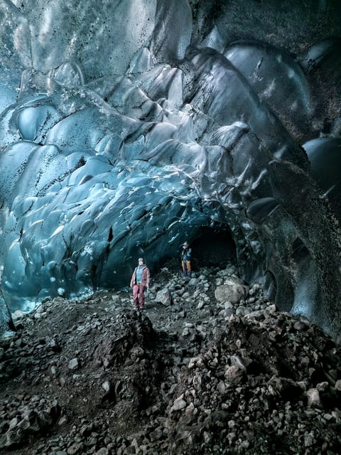 Jökulsárlón: Blue Ice Cave Tour and Glacier Walk - Timing and pacing: what fills the gaps between big moments
