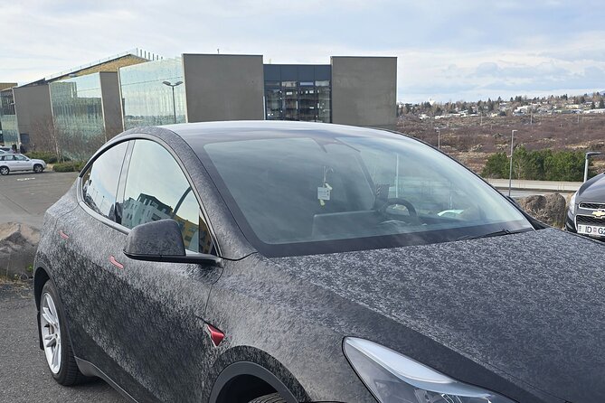 Keflavik Airport: One-way Private Transfer to/from Reykjavik - Who This Transfer Fits Best (And Who Might Skip It)