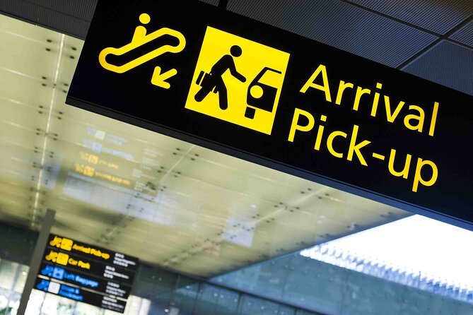Keflavik Airport: Private Transfer To/From Reykjavik - upto 8 PAX - Who this transfer suits best in real life