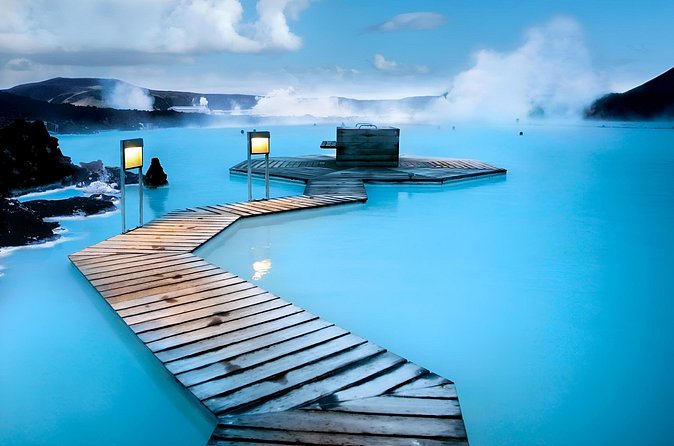 Keflavik Airport Private Transfer To/or from Blue Lagoon - Who this private transfer suits best (and who might skip it)