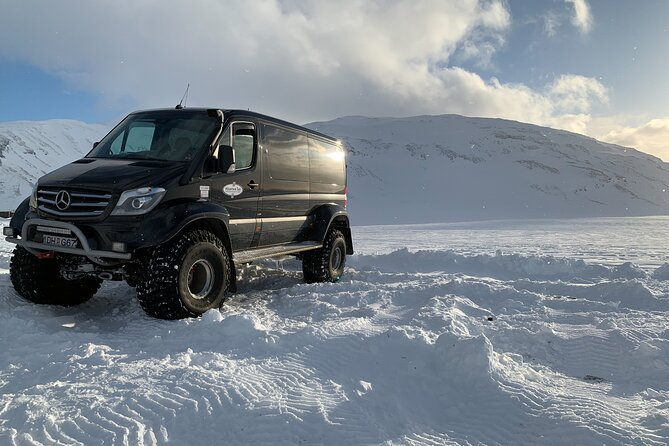 Landmannalaugar and Hekla Volcano / guided private tour - Riding in a Super Jeep: comfort, safety, and why the vehicle choice matters