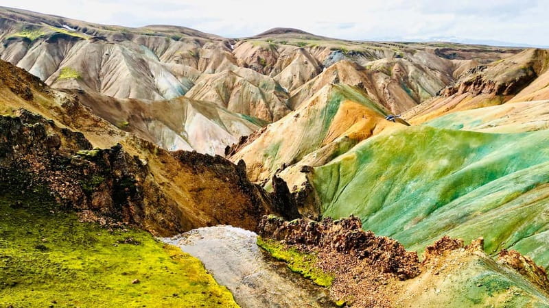 Landmannalaugar: Helicopter tour with 3 Landings - Why this helicopter route beats long driving in the South