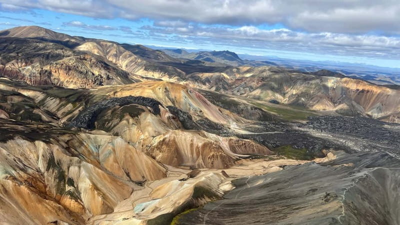 Landmannalaugar: Helicopter tour with 3 Landings - Ace FBO Reykjavík and the small-group vibe