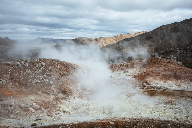 Landmannalaugar & SecretGems | Private Tour | PRO Photos included - Timing, Weather, and the 11-Hour Reality