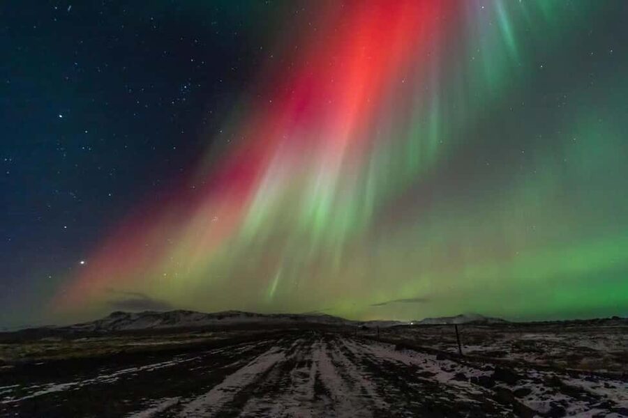 Northern Lights 4x4 Super, Photos, Hot Cocoa, Pastries - How the expert guide finds viewing spots when the sky won’t cooperate