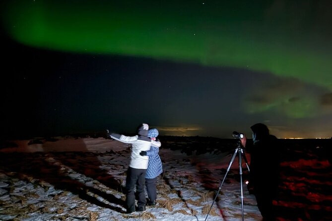 Northern Lights 4x4 Tour with Pastries and Cocoa from Reykjavik - Northern Lights: What You’ll Actually See (And What You Might Miss)