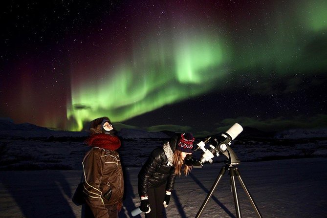 Northern Lights and Stargazing Small-Group Tour with Local Guide - Warmth and snacks: Kleina and hot chocolate are part of the plan