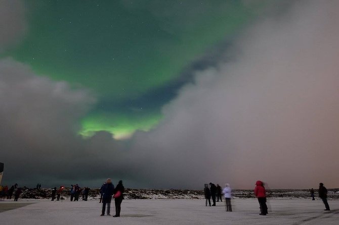Northern Lights Small Group Guided Tour from Reykjavik - Entering the night: how the Reykjavik 9:30 pm start works