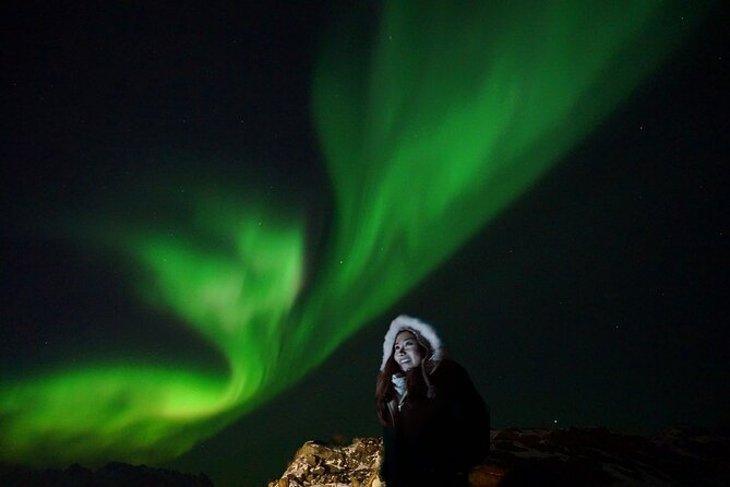 Northern Lights Small Group Tour from Reykjavik - What the ride feels like: warmth, snacks, and small-group attention
