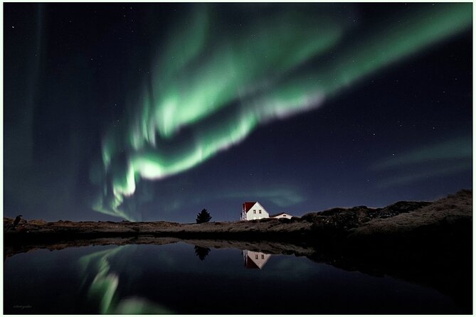 Northern Lights Small-Group Tour with Hot Chocolate & Photos - Key Points to Know Before You Go