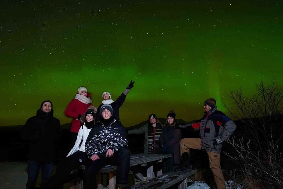 Northern Lights & Stargazing Jeep Tour - The “hunt” part: real-time weather and space forecasts