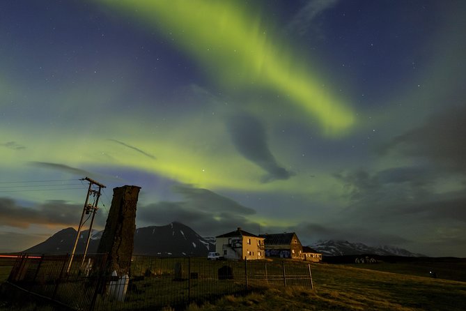 Northern Lights Tour from Reykjavik with Lifetime Guarantee - Audio and photo tips: turning the wait into a better experience