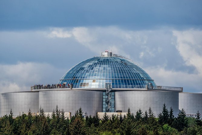 Perlan - Wonders of Iceland Experience - Step by step at Perlan: from ice cave to volcano experiences
