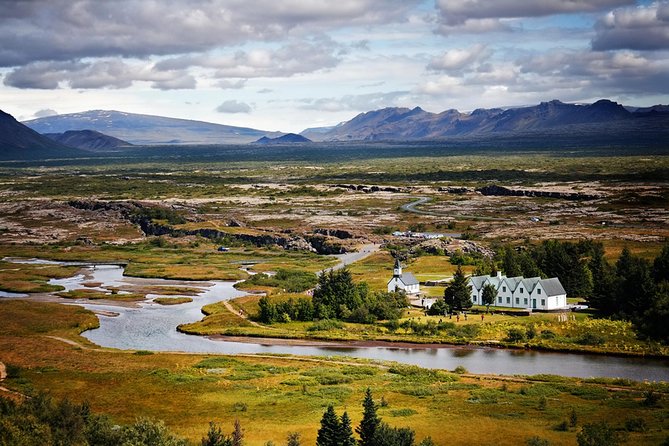 Premium Golden Circle Tour in Jeep - Geysir and Gullfoss: quick windows on big power