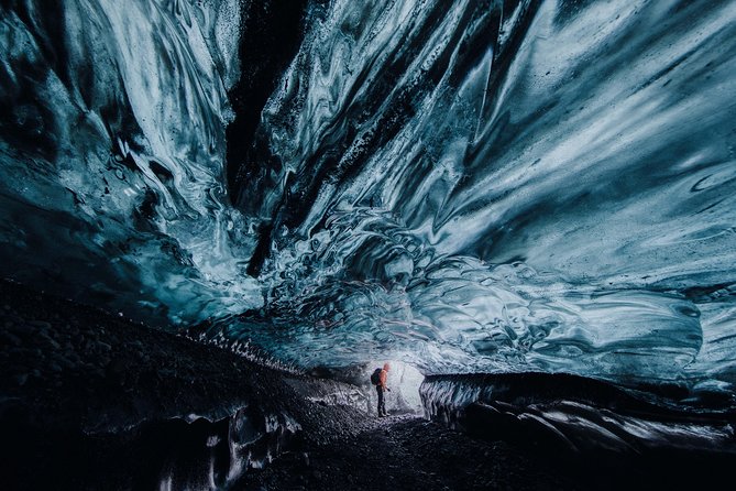 Private 2-Day Glacier Lagoon, Ice Cave and Northern Lights - Passing Skaftafell National Park for Bigger Glacier Views