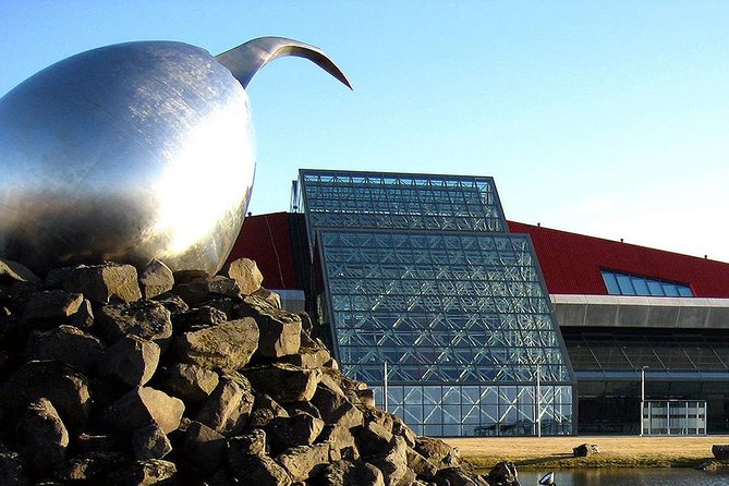 Private Airport Transfer - Keflavik to Reykjavik in About 45 Minutes, Without the Taxi Shuffle