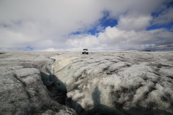 Private Golden Circle Tour by Superjeep from Reykjavik - Geysir and Strokkur: A Geothermal Show That Runs on a Schedule