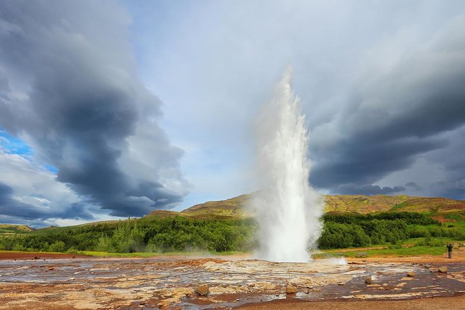 Private Golden Circle - Pickup in Reykjavik: start fast, come back calmer
