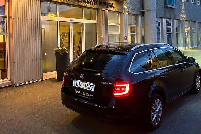Private Hotel Transfer: Reykjavik to Keflavik Airport: upto 8 PAX - Booking Rhythm: Confirmation, Mobile Ticket, and English Support