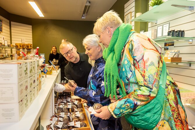 Private Icelandic Sweet Tooth Tour - Ísbúðin litla Valdís: Ice Cream in Any Weather