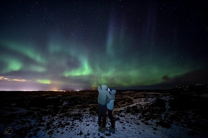 PRIVATE Northern light photo infused tour - Photographer guidance for phones and cameras
