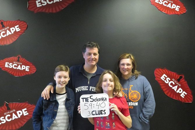 Private Reykjavik Escape Game Experience: The Scientist 1 - Teamwork rules: how the small group size helps
