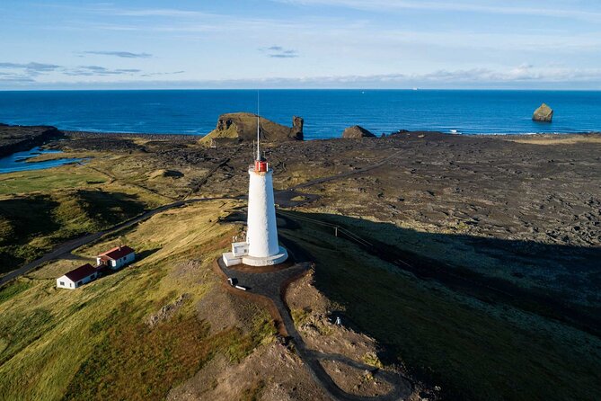 Reykjanes Peninsula :Private Guided Tour - Reykjanes Peninsula, but with room to breathe