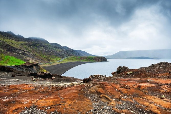 Reykjanes Peninsula Tour - Kleifarvatn Lake: geothermal mythology with a snorkeling-and-scuba reputation