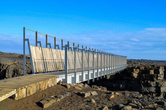 Reykjanes Peninsula: Volcanos & Blue Lagoon Self-Guided Tour - Reykjanes Peninsula by car: the easy way to follow the audio route