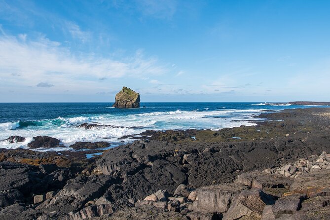 Reykjanes Peninsula: Volcanos & Blue Lagoon Self-Guided Tour - Gunnuhver Hot Springs and Reykjanesta Lighthouse: steam and old navigation