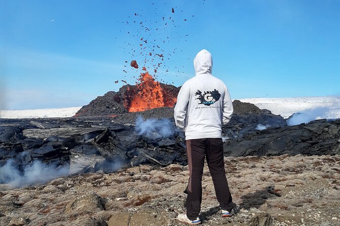 Reykjanes secret G spots - raw edition - Leiðarendi Cave: colorful lava tubes and the crawl-ready reality