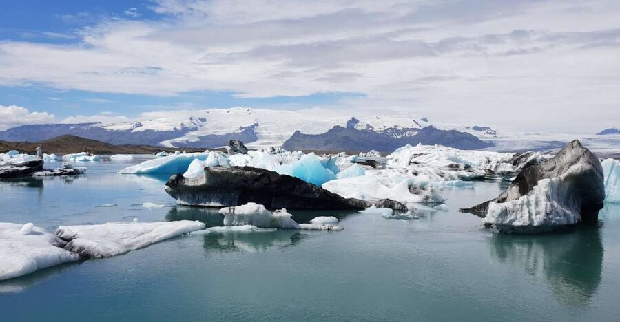Reykjavík: 2-Day Tour with Icebergs, Glaciers & Waterfalls - Waterfalls That Don’t Pull Any Punches: Seljalandsfoss, Skógafoss, Gljúfrafoss